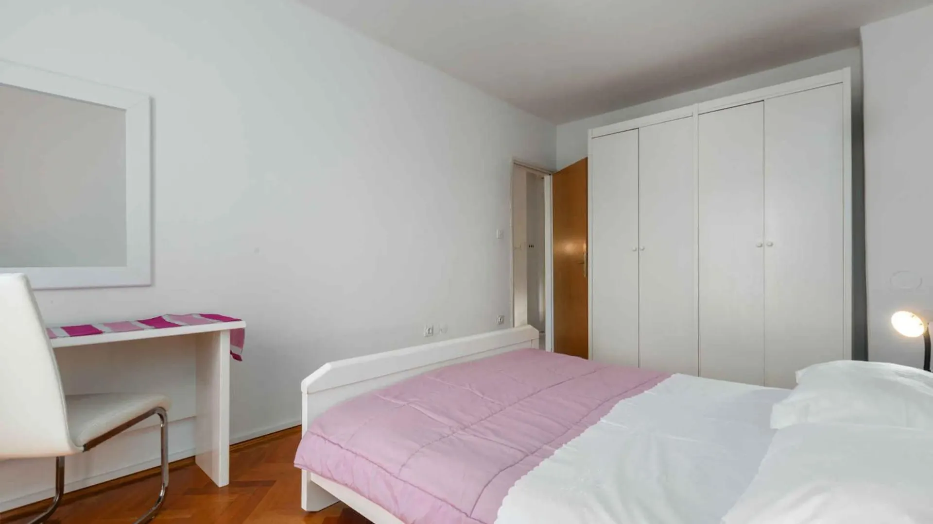 Holiday Home In Porec/Istrien 10330  Πόρετς